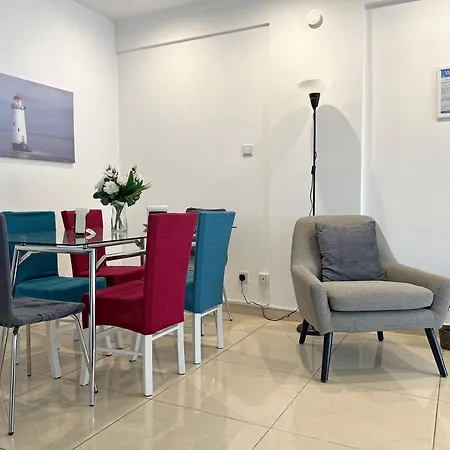 Albert's Center 21 *