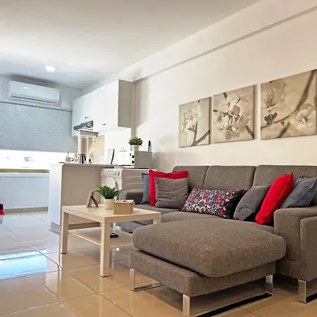 Albert's Center 21 アパート