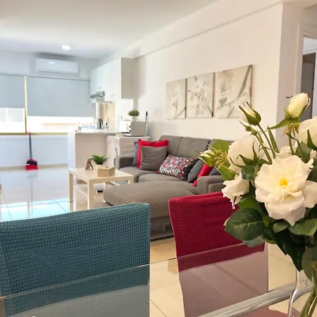 Albert's Center 21 アパート ラルナカ