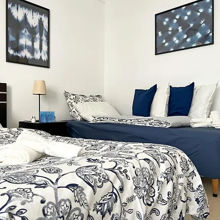 Albert's Center 21 * ラルナカ