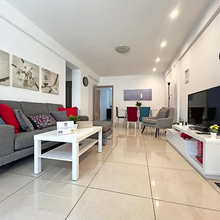 Albert's Center 21 Apartment *