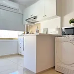 Albert's Center 21 Larnaca